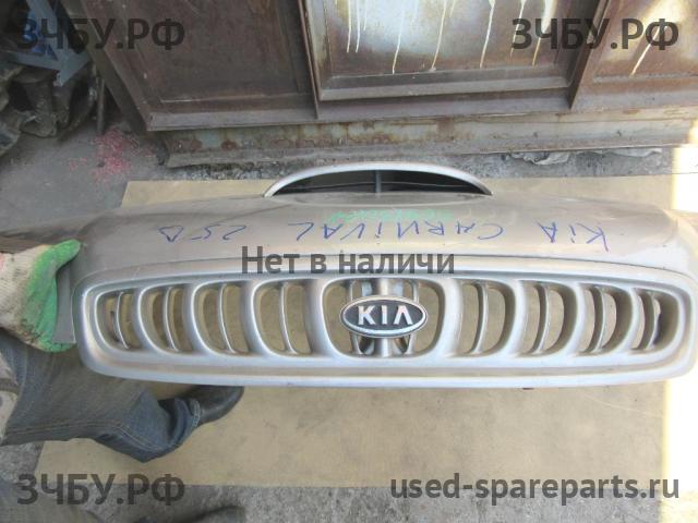 KIA Carnival (1) Капот