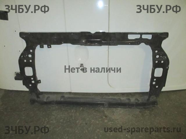 Hyundai Solaris 1 Панель передняя (телевизор)