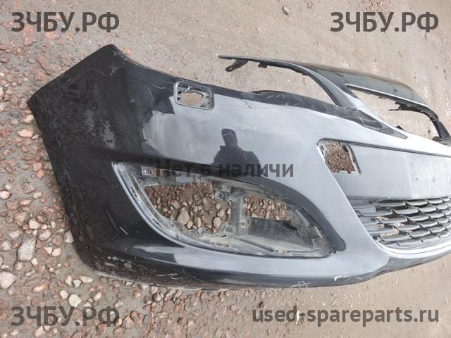 Opel Astra J Бампер передний
