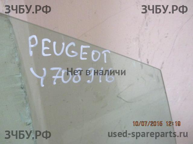 Peugeot 308 Стекло двери передней правой