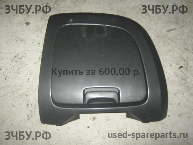 Nissan Maxima 3 (CA33) Бардачок