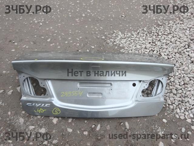 Honda Civic 8 (4D) Крышка багажника