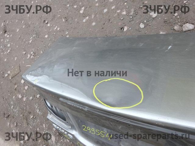 Honda Civic 8 (4D) Крышка багажника