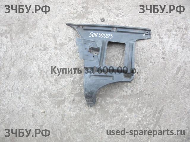 Volvo V70 (2) Кронштейн бампера задний