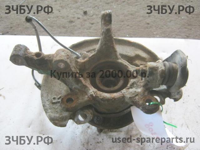 Mitsubishi Colt 6 (Z30) Кулак поворотный передний правый (со ступицей)