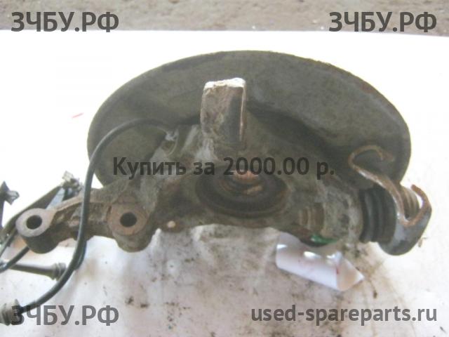 Mitsubishi Colt 6 (Z30) Кулак поворотный передний правый (со ступицей)