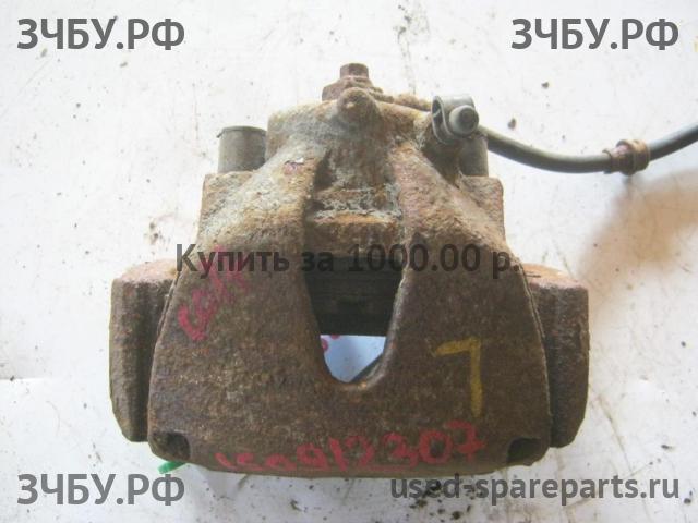 Mitsubishi Colt 6 (Z30) Суппорт передний левый (в сборе со скобой)