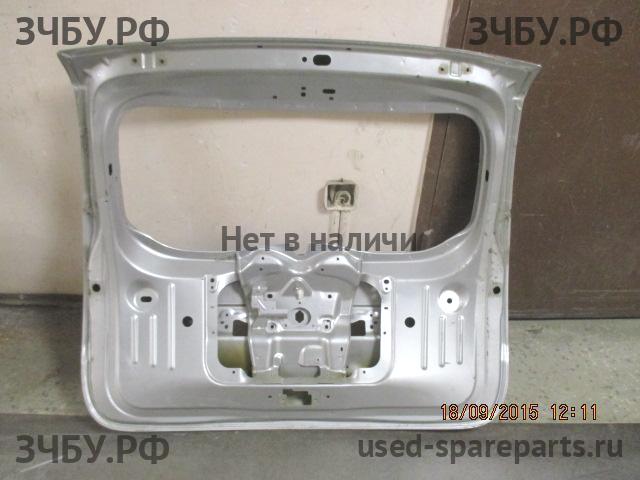 Renault Duster Дверь багажника