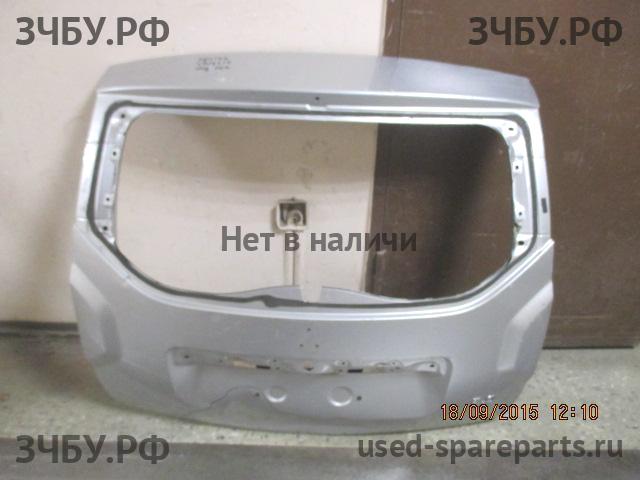 Renault Duster Дверь багажника