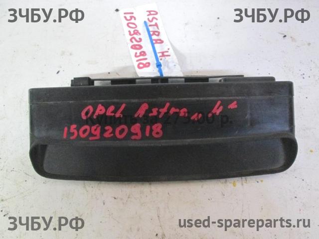 Opel Astra H Фонарь задний (стоп сигнал)