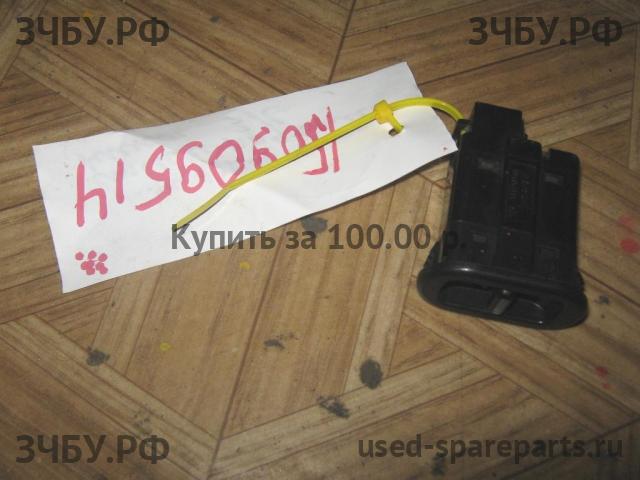 Daewoo Nexia Кнопка стеклоподъемника задняя левая
