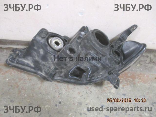 Mazda 3 [BK] Фара правая