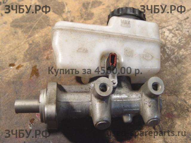 Nissan Navara 1 (D40) Цилиндр тормозной главный