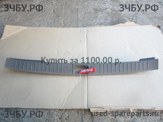 Ford C-MAX 1 Накладка