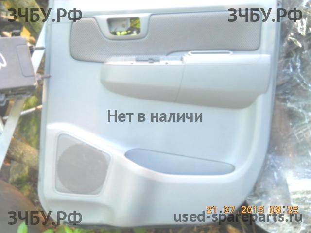 Toyota Hi Lux (3) Pick Up Обшивка двери задней правой