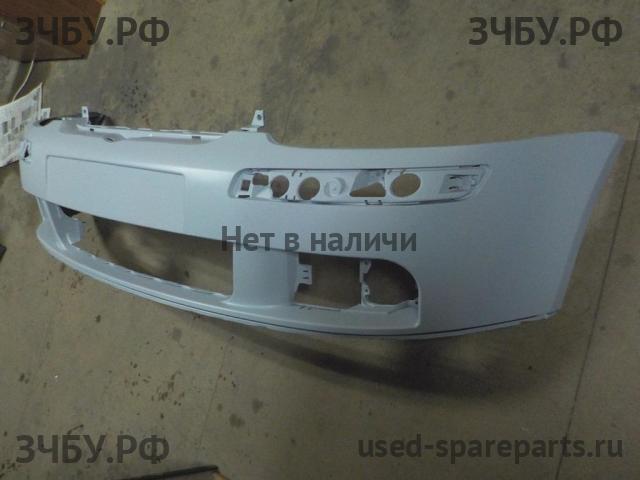 Volkswagen Golf 5 Бампер передний