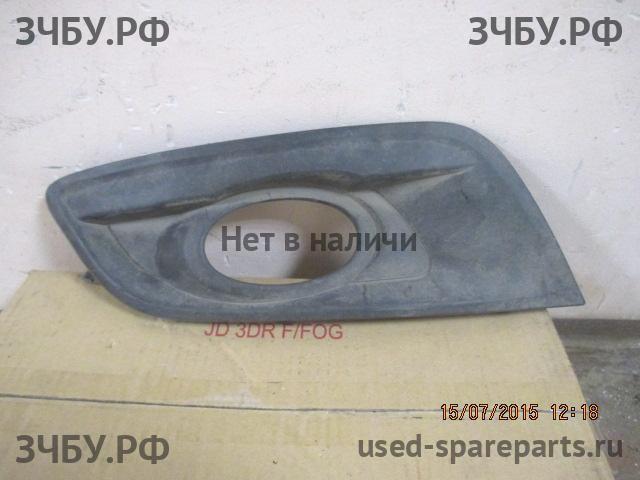 Mazda 3 [BK] Рамка противотуманной фары правой