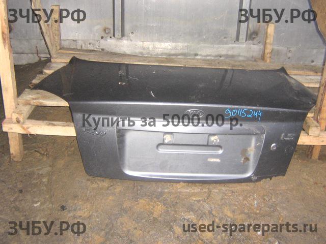 KIA Rio 1 Крышка багажника