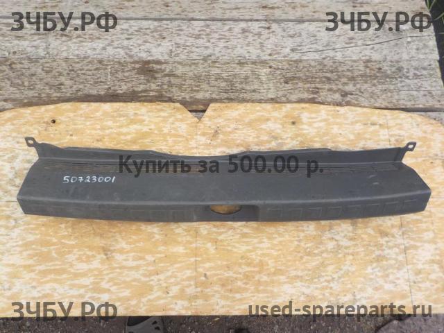 Mitsubishi Colt 6 (Z30) Обшивка багажника