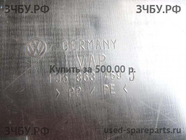 Volkswagen Jetta 4/Bora [1J2] Обшивка багажника задней панели