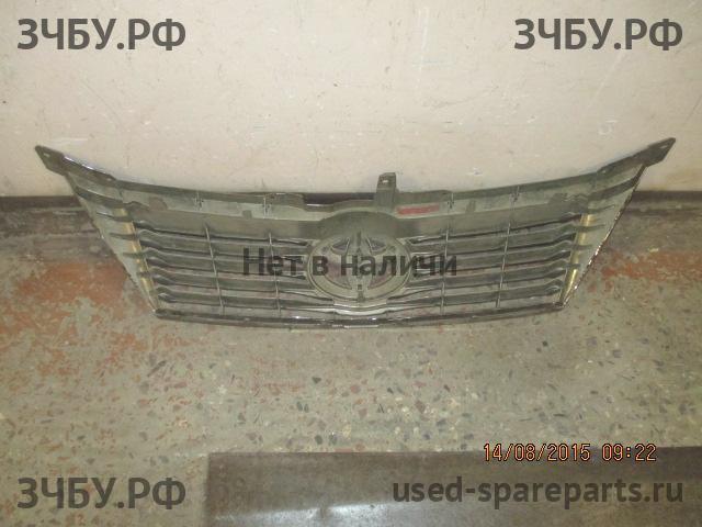 Toyota Camry 7 (V50) Решетка радиатора