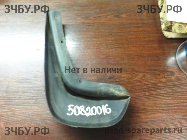 Volvo XC-70 Cross Country (2) Брызговик задний правый