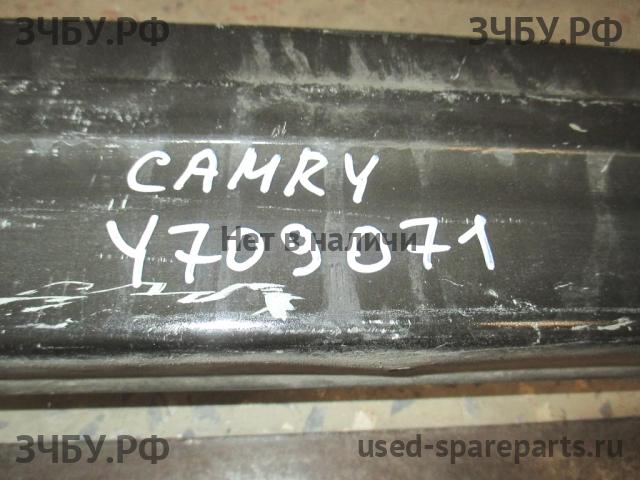 Toyota Camry 7 (V50) Усилитель бампера передний