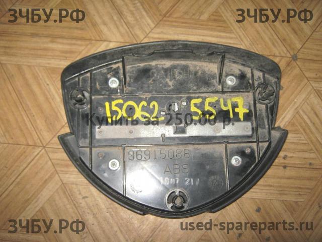Daewoo Nexia (2008>) Накладка звукового сигнала (в руле)