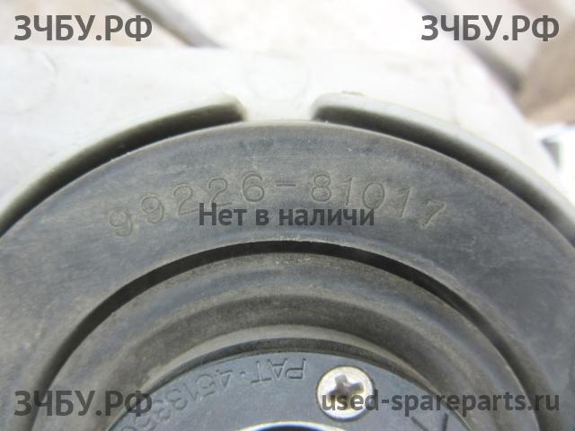 Toyota Camry 5 (V30) Фара правая