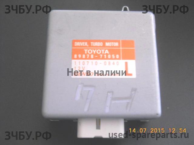 Toyota Hi Lux (3) Pick Up Блок электронный
