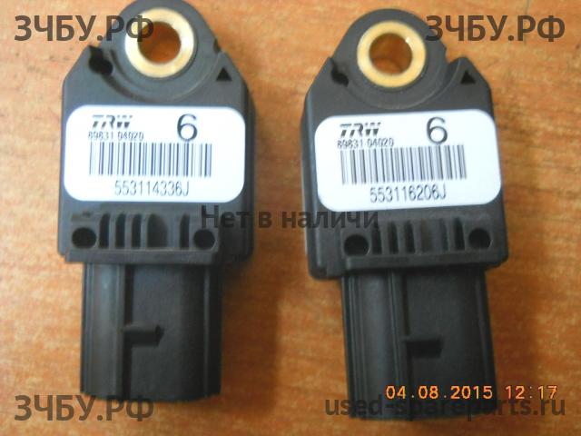 Toyota Hi Lux (3) Pick Up Датчик удара AIR BAG (SRS)