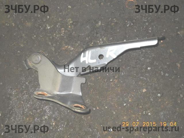 Toyota Hi Lux (3) Pick Up Петля капота правая