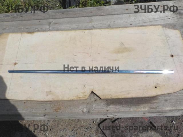 Volkswagen Passat CC Молдинг двери передней правой