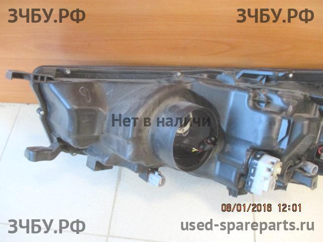 Toyota Highlander 3 Фара правая