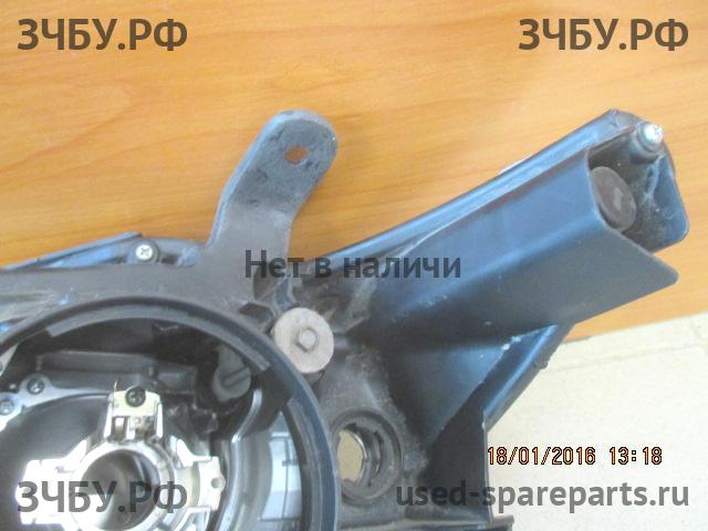 Toyota Camry 7 (V50) Фара правая
