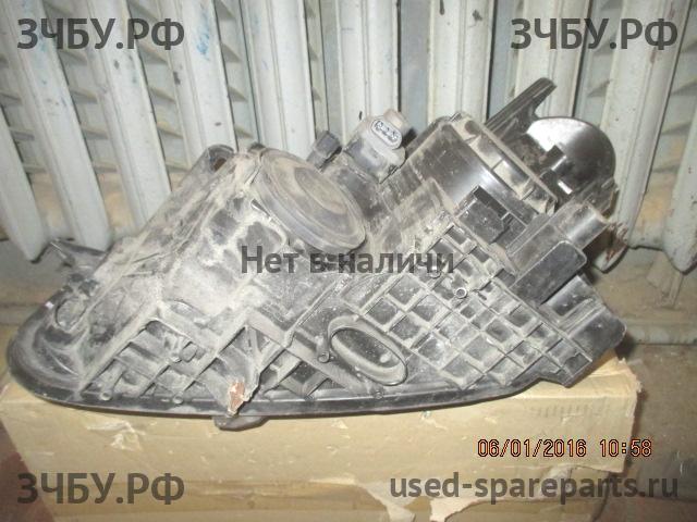 Nissan Qashqai (J10) Фара правая