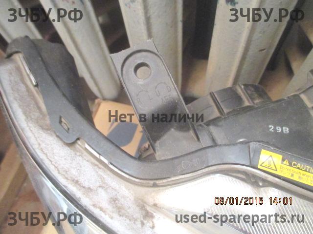 Toyota Camry 7 (V50) Фара правая