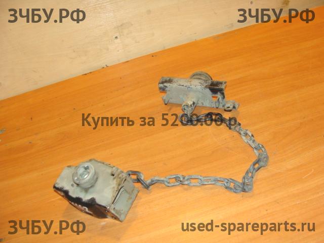 Lexus LX (2) 570 Механизм крепления запасного колеса