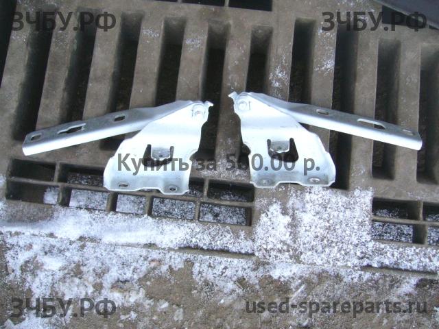 Audi A4 [B8] Петля капота