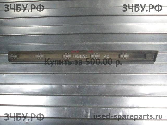 Audi A8 (1) [D2] Молдинг двери задней правой