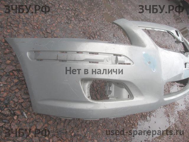 Toyota Avensis 2 Бампер передний