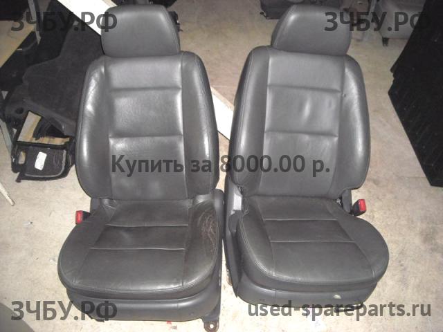 KIA Sorento 1 Сиденья (комплект)