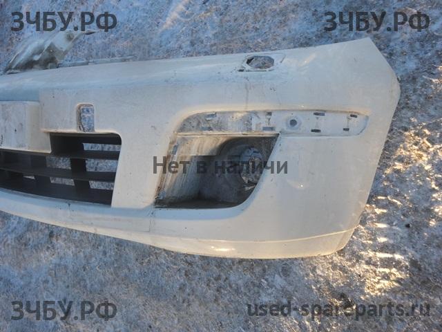 Nissan Tiida 1 Бампер передний