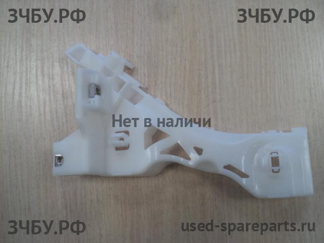 Mazda 3 [BK] Кронштейн бампера передний