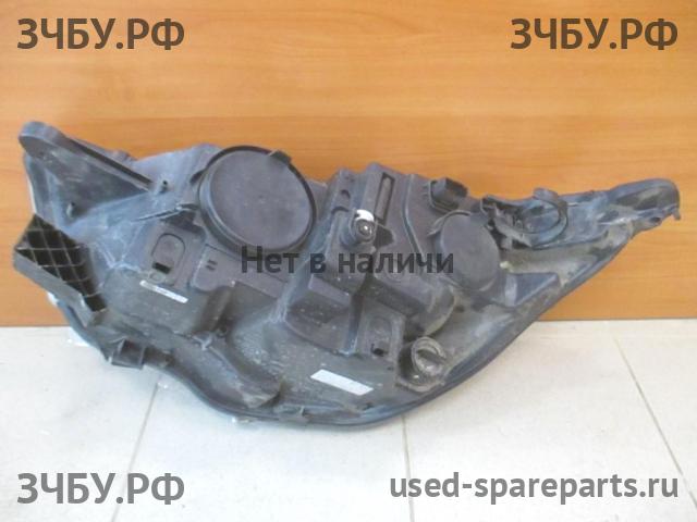 Citroen C4 (2) Фара правая