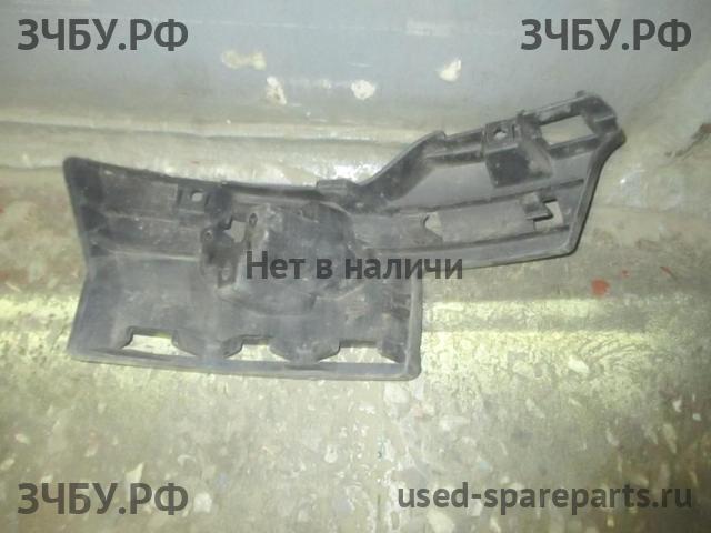 Citroen C5 (3) Кронштейн бампера передний