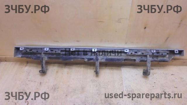 Mitsubishi Pajero/Montero 4 Подножка