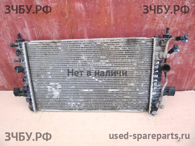 Opel Astra H Радиатор основной (охлаждение ДВС)