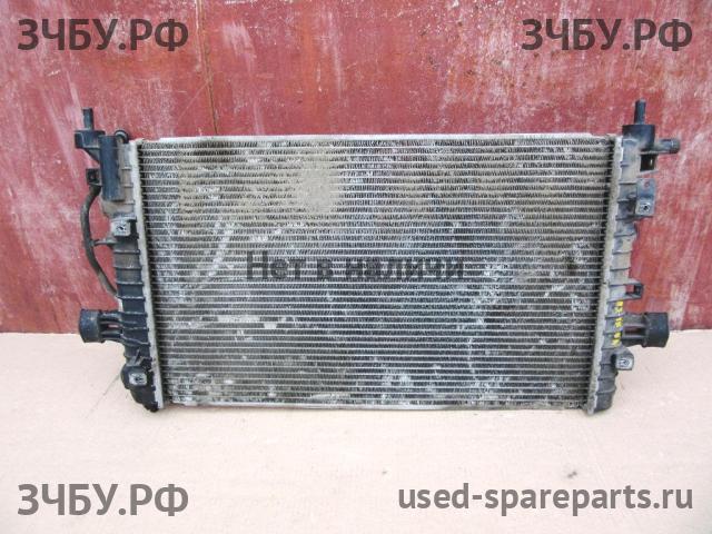 Opel Astra H Радиатор основной (охлаждение ДВС)