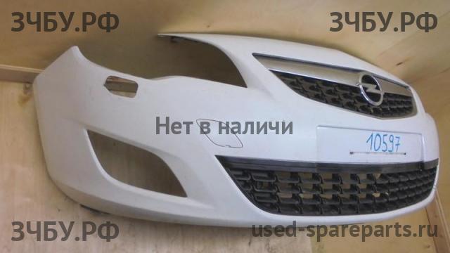 Opel Astra J Бампер передний